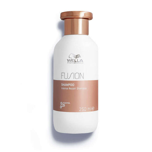 WELLA FUSION SHAMPOO Shampoo Riparatore Intenso per Capelli Danneggiati